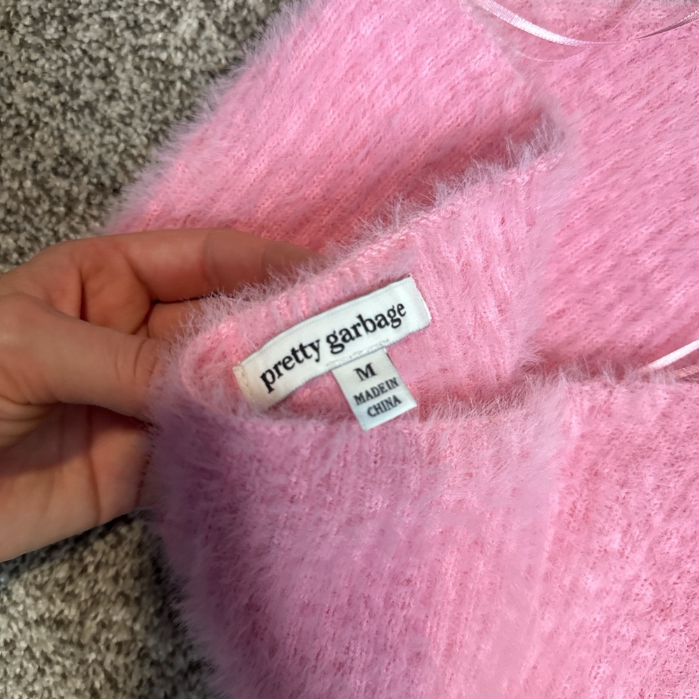 pink crop top